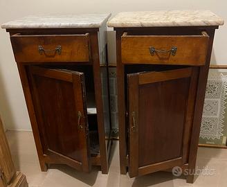 Comodini antichi in noce piano in marmo