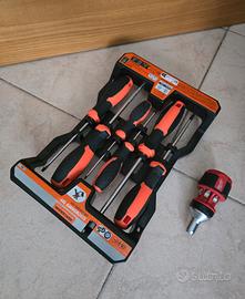 set di cacciaviti + giravite 8 in 1 milwaukee 