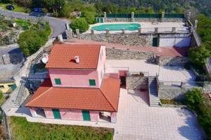 BIFAMILIARE A VEZZI PORTIO