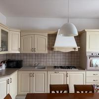 Cucina angolare completa di elettro domestici