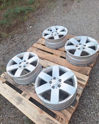 N° 4 CERCHI LEGA 17" 7J ET46 5x115  mozzo 70,2
