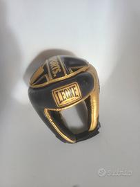 Guantoni e casco boxe leone