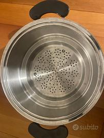 Scolapasta in acciaio