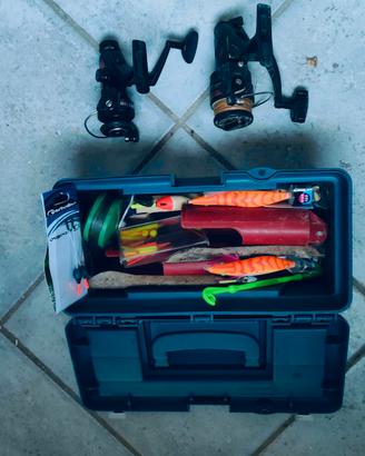 cassetta mulinelli e accessori pesca