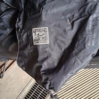 tucano nero e bauletto givi 