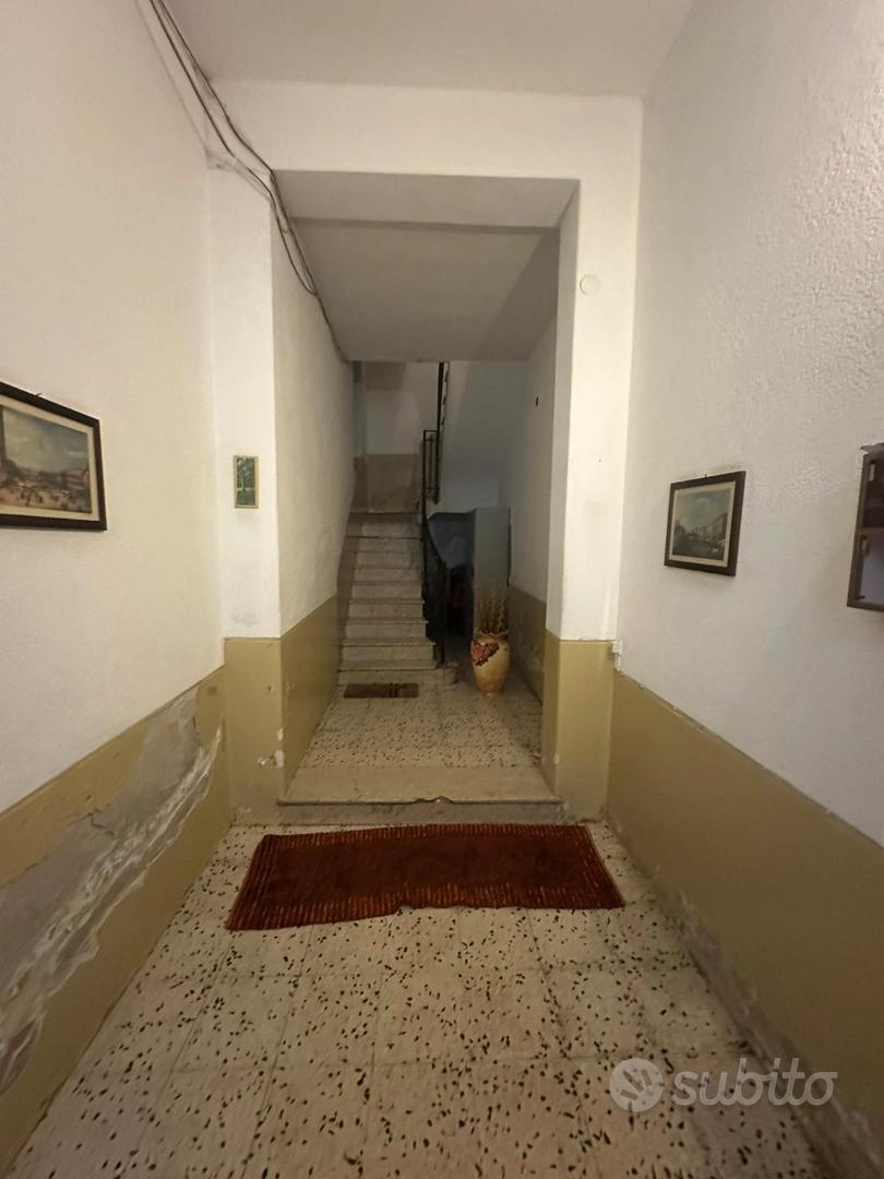 3 vani buono stato zona - Vista 2
