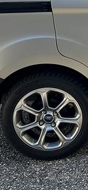 Cerchi lega e gomme invernali da 16”FORD