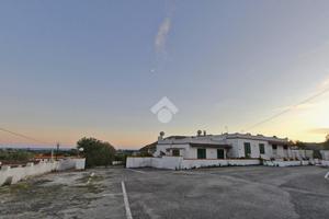 VILLA A SCHIERA A CENTOLA