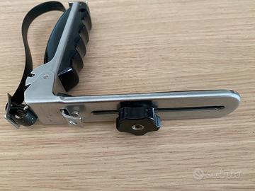 Staffa angolare per fotocamera