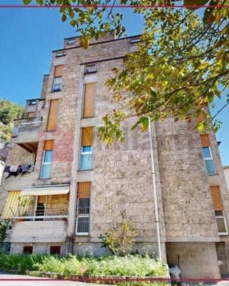 Appartamento di 146 m² con 4 locali e box auto a A