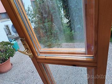 porta finestra in legno