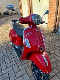 Piaggio Vespa 300 GTS - 2023