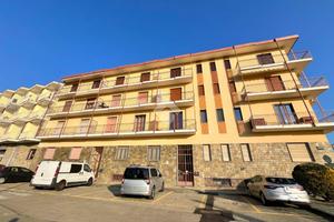 3 LOCALI A CASTELLAMONTE