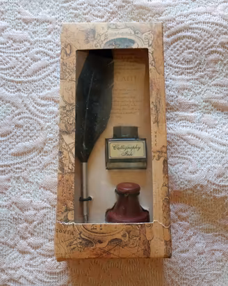Set Penna Piuma Nera Calligrafia con Calamaio

