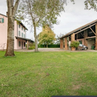 Casale ben ristrutturato+cascina+box cavalli e