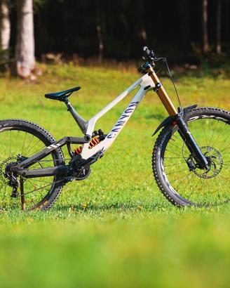 Canyon sender