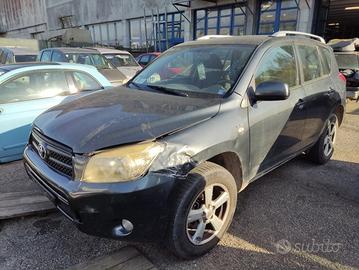 Ricambi TOYOTA RAV 4 4X4 2231cc D4D del 2006