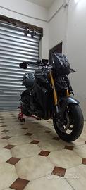 Suzuki GSX  s 1000