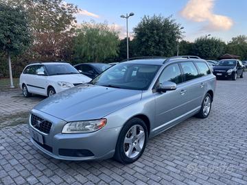 Volvo V70 2.4 D5 Momentum