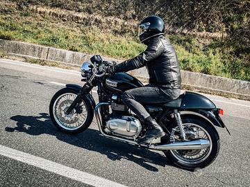 Triumph Thruxton 900