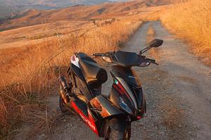 Aprilia SR factory 