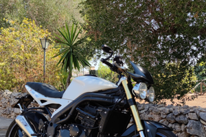 Triumph Speed Triple 1050