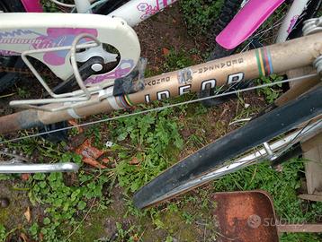 Bici da corsa vintage bedazzari da restaurare