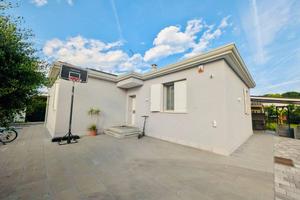 Villa di 150 m² con più di 5 locali a Venezia