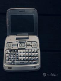 Alcatel OT-808 – Telefono Vintage a Conchiglia