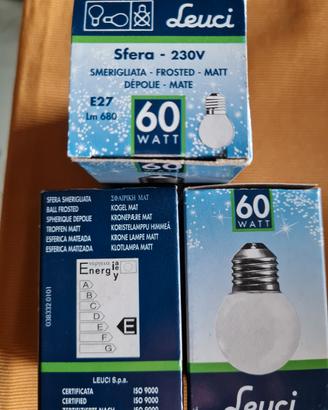 3 lampadine 60W