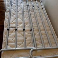 Letto per anziani immobilizzati