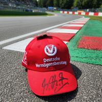 Cappello Michael Schumacher DVAG  Autografato