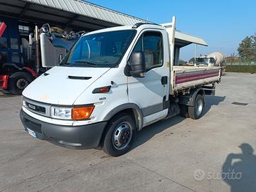 IVECO Daily 35C 9 Ribaltabile TRIALTERALE