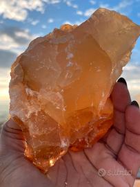 Minetale pietra di calcite arancio