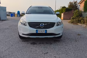 VOLVO XC60 D4D DIESEL 190CV AUTOMATICA KINETIC SPO