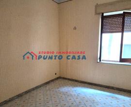 CENTRO STORICO-Via Mercè-Intero stabile da ristr