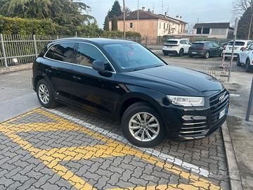 Audi Q5 sline 190 cv QUATTRO