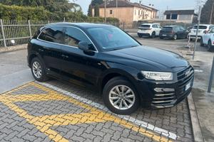 Audi Q5 sline 190 cv QUATTRO