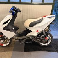 Yamaha aerox 50