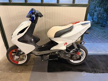 Yamaha aerox 50