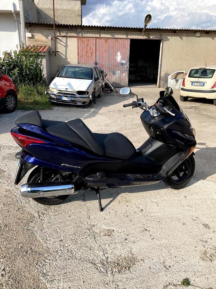 Vendo pompa freno anteriore HONDA FORZA 250 2006 2007 RI Altre Marche a  Napoli (codice 9242180) 