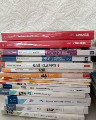 Libri scolastici per le superiori istituti tecnico