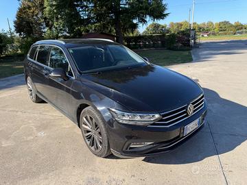 Volkswagen Passat Variant 2.0 TDI SCR 122 CV EVO D