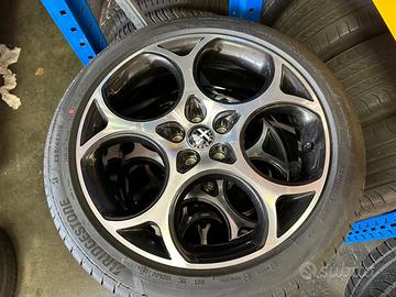 Cerchi e gomme 19’ alfa romeo Tonale giulia stelvi
