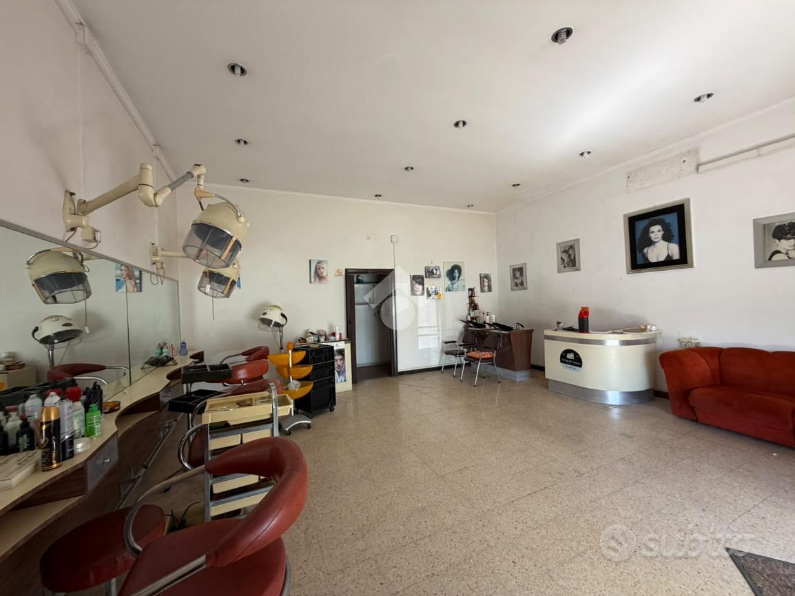 NEGOZIO A CIAMPINO - Vista 3