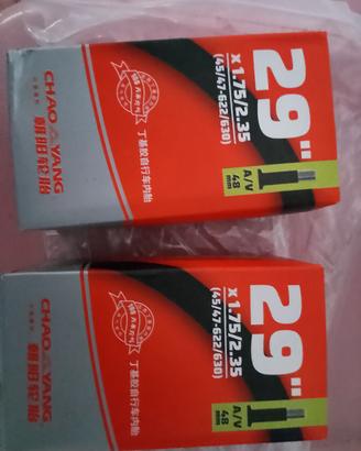 2 camere d' aria MTB 29 valvola grande 