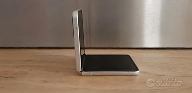 Samsung Galaxy Z Flip3 5G 128Gb Cream