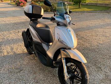 Beverly 350 sport touring ABS