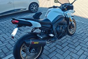 Yamaha Fazer 8 ABS – 2011 – 24.000 km – Bianca