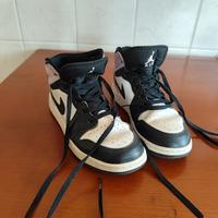 Air Jordan 1 Mid Taglia: 37,5